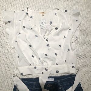 Boutique crop wrap top